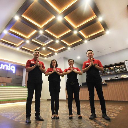 Uniq Hotel Джок'якарта Екстер'єр фото