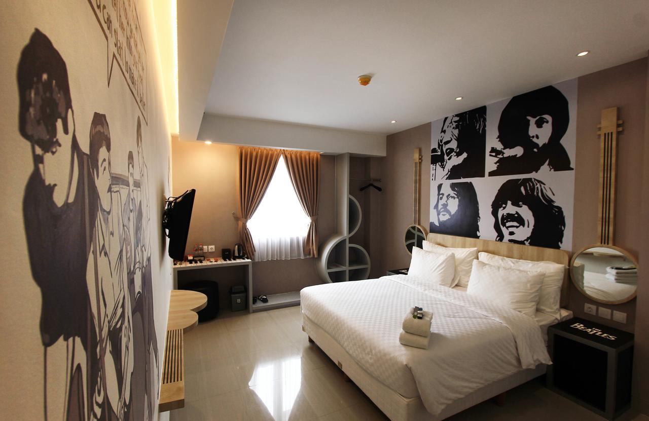 Uniq Hotel Джок'якарта Екстер'єр фото