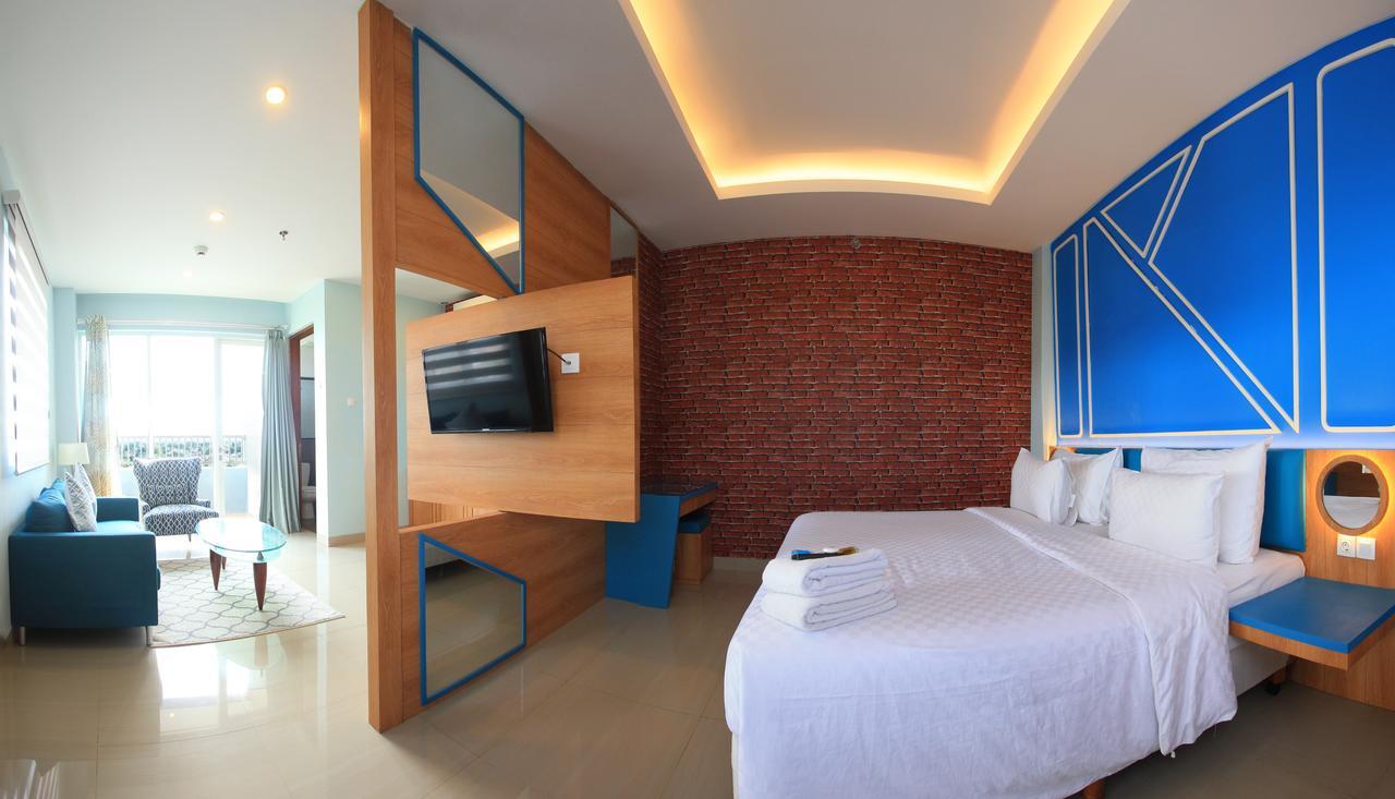 Uniq Hotel Джок'якарта Екстер'єр фото